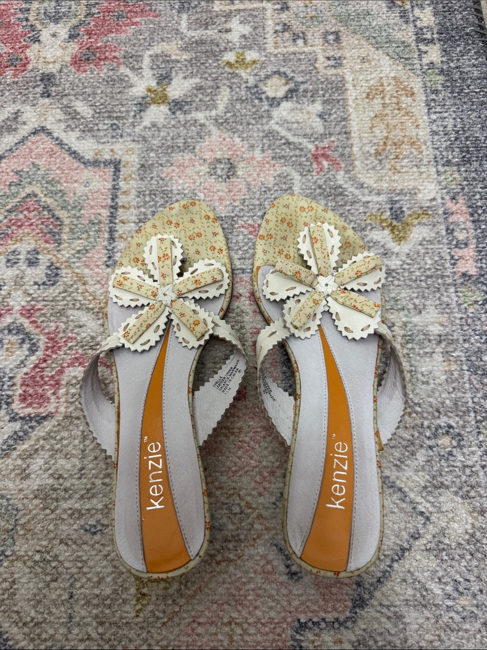 Kenzie Cream Floral Slide Mules with Daisy Appliqués